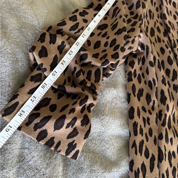 Eesome Animal Print Jacket - Tan and Black - Women’s size s - Picture 9 of 11